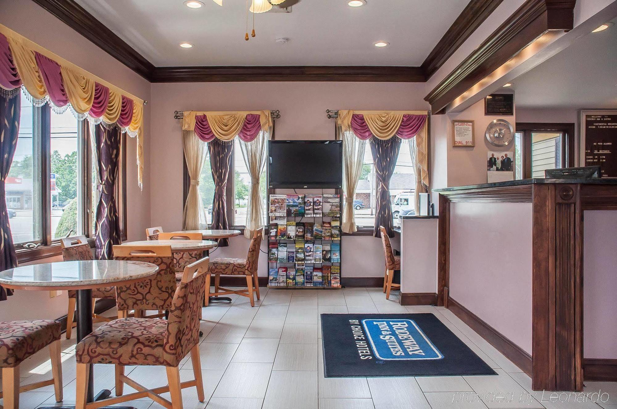 Amherst Inn & Suites Zewnętrze zdjęcie